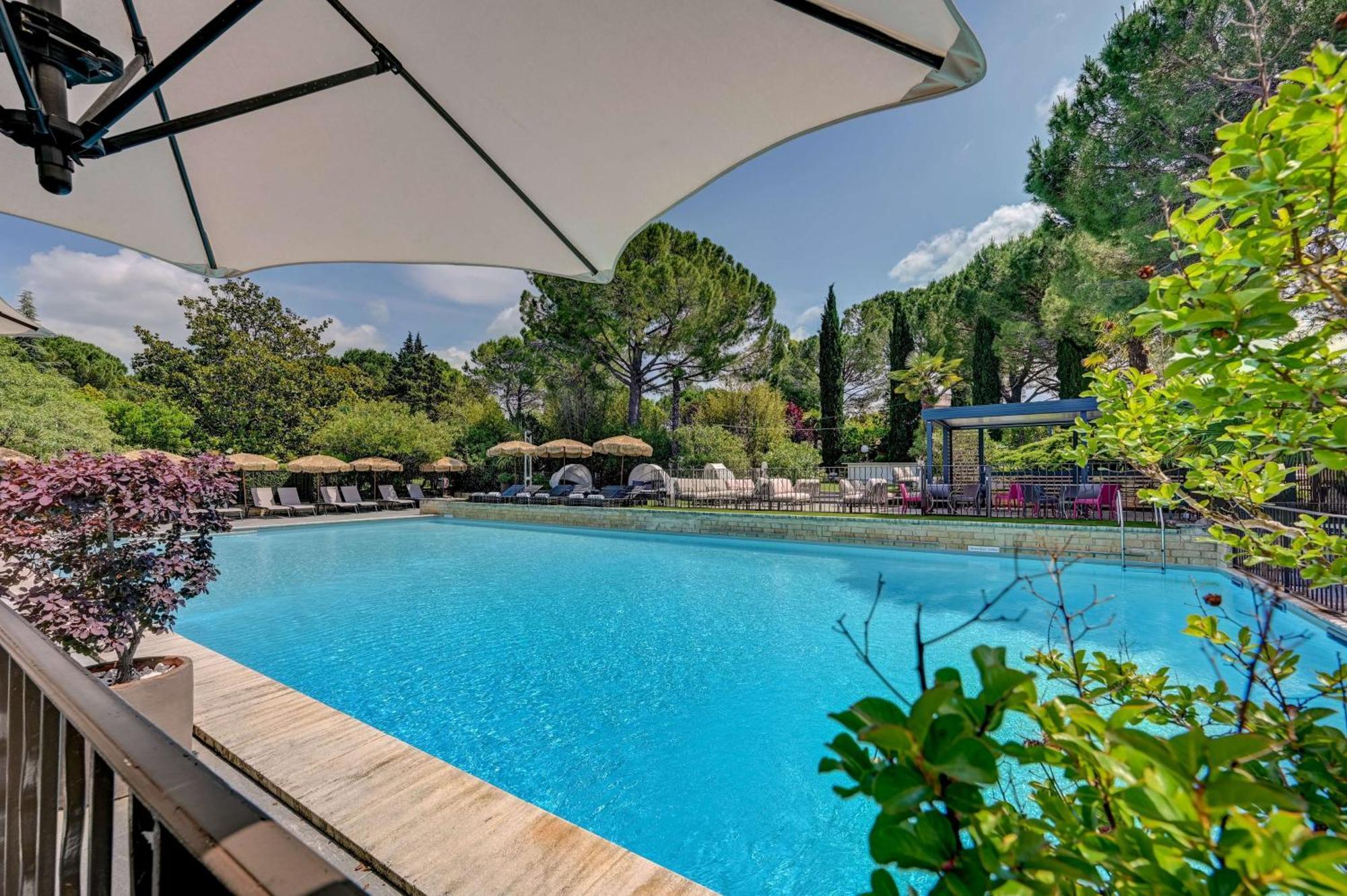 Western Sévan Parc Hotel
